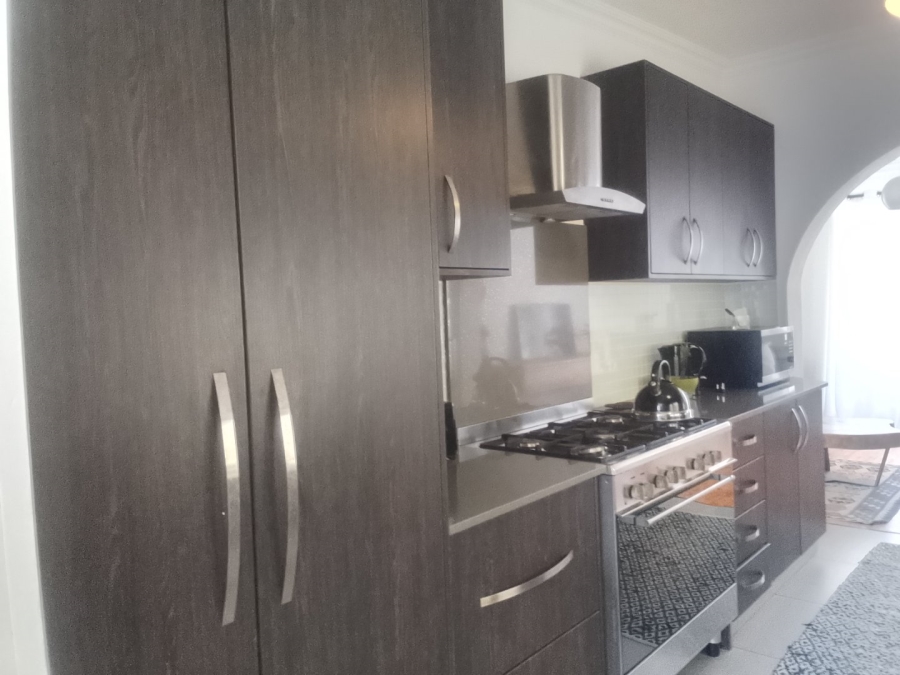 To Let  Bedroom Property for Rent in Loerie Park Western Cape